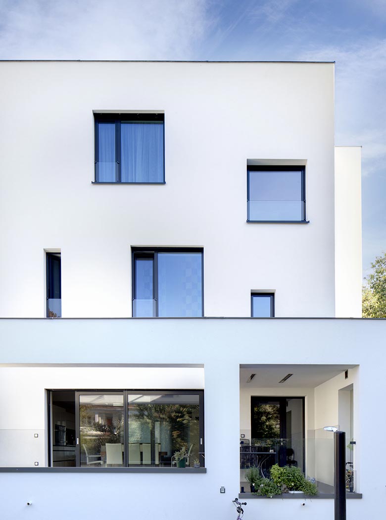 Pannelli per cappotto Elypan VVK con rasatura ad intonaco su esterno casa Pannelli per cappotto Elypan VVK con rasatura ad intonaco su esterno casa